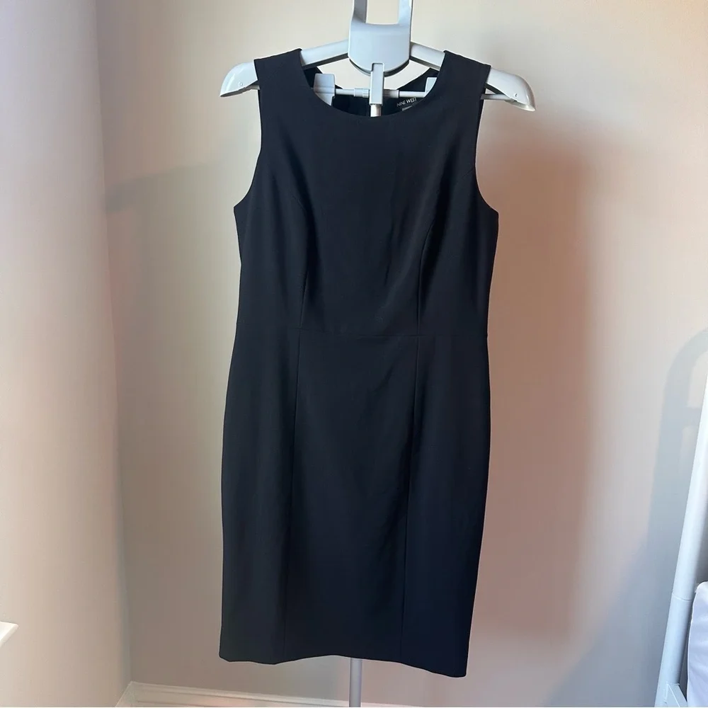 Nine West Little Black Shift Dress Size 8 | Sleeveless Sheath Work Business EUC - Picture 2 of 7